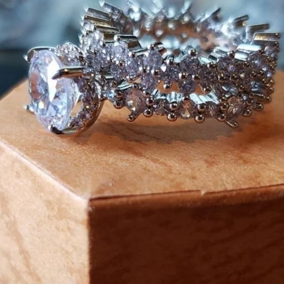 Silver Bridal Ring Set w Round and Princess Cut 2Ct Ring - Picture 10 of 10